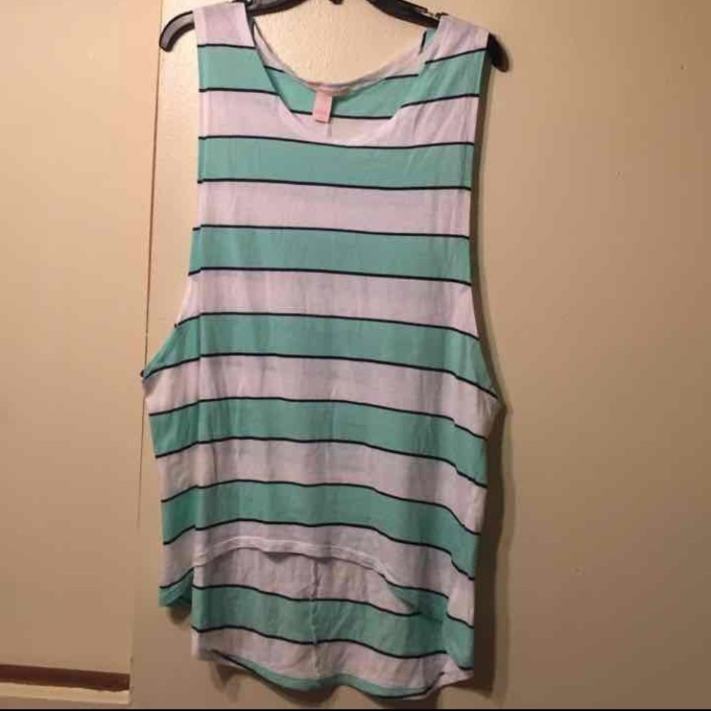 Victoria’s Secret Large Tank Top - Picture 2 of 11